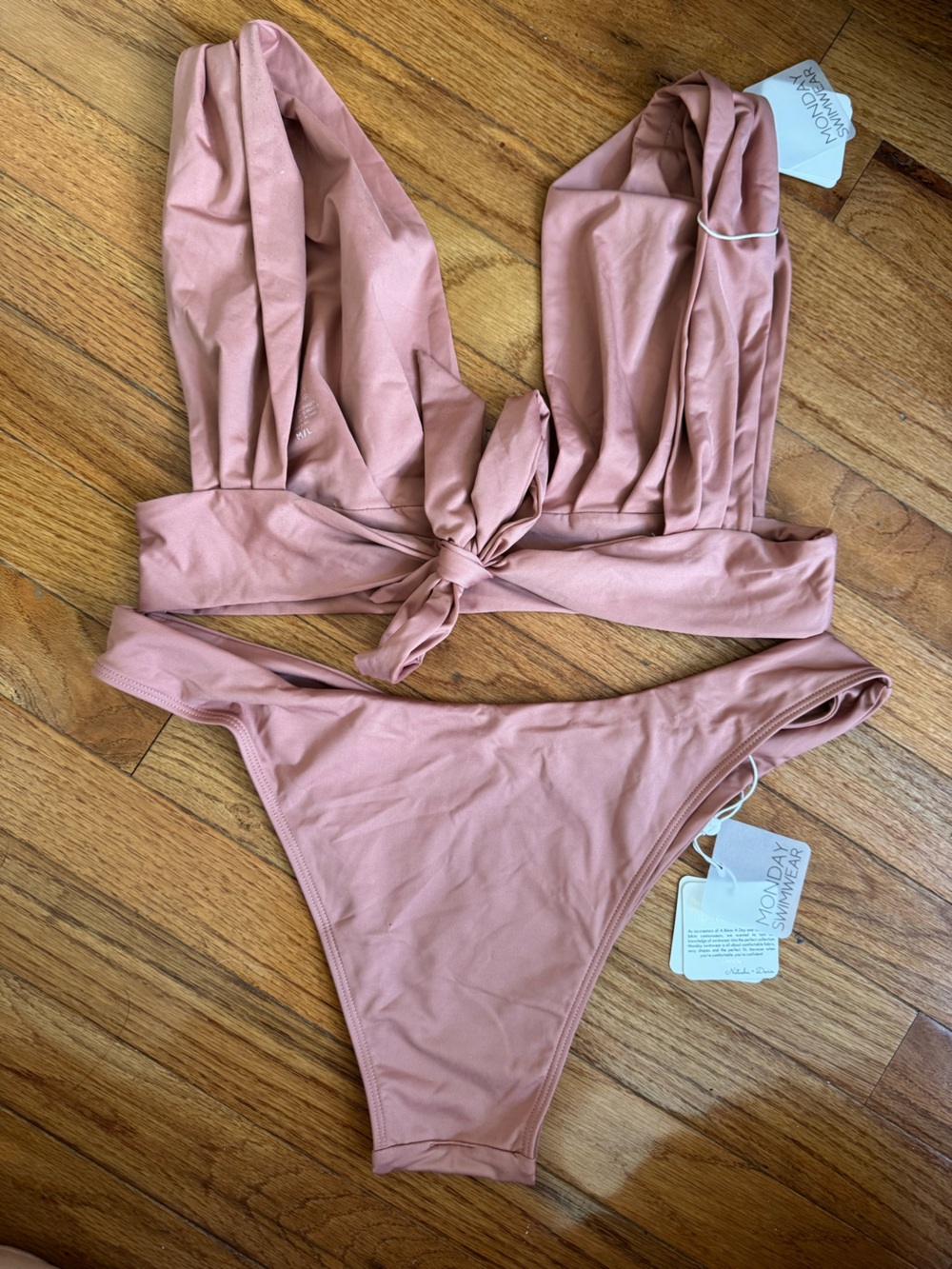 NWT MONDAY SWIMWEAR Aruba Top + Byron Bottoms Bikini Set L - Picture 8 of 10